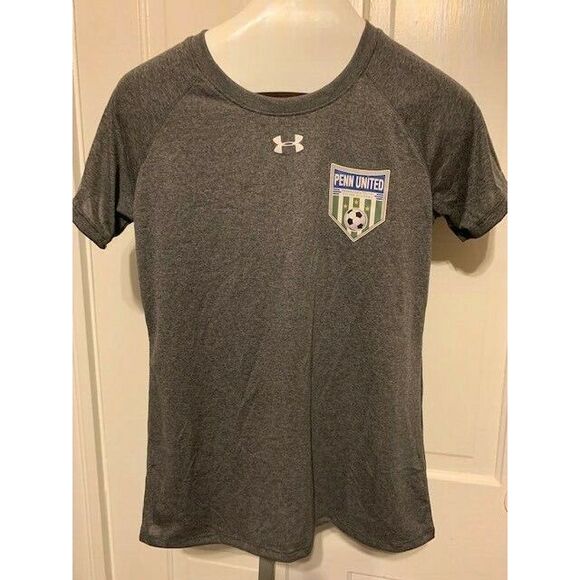 PENN UNITED SOCCER ACADEMY #16 SIZE S UNDER ARMOUR LOOSE HEAT GEAR T-SHIRT NWT - Picture 1 of 6